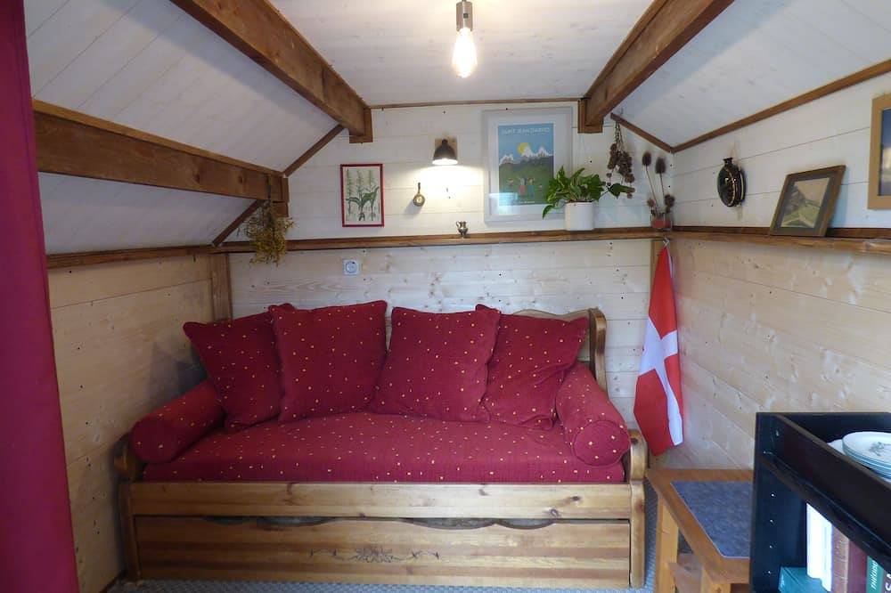 Cabane Face aux Glaciers (May>October) in wooded garden for 2 max, outdoor shower in Saint-Jean-d'Arves, Región de Saint-Jean-de-Maurienne