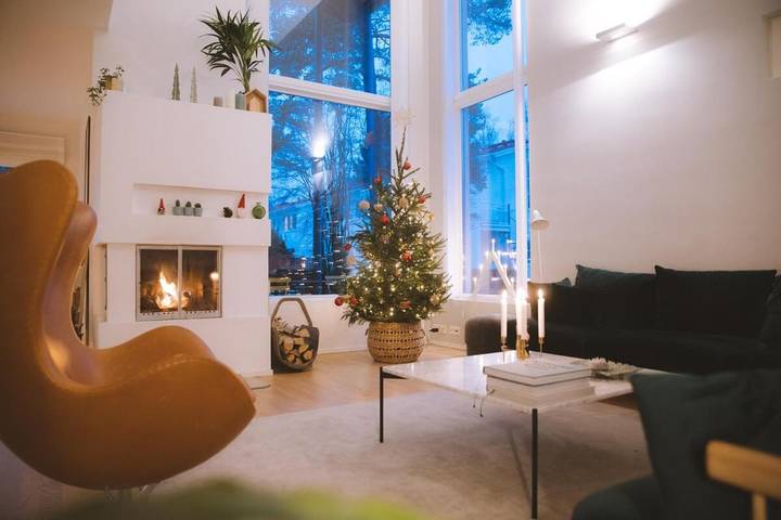 Location de vacances pour 8 personnes, avec jardin ainsi que sauna et jacuzzi à Espoo