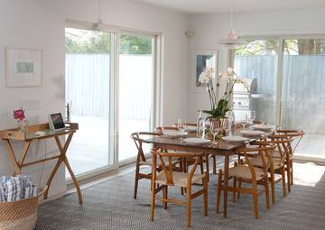 Vacation Home for 11 Guests in Watermill, North Fork, Picture 2