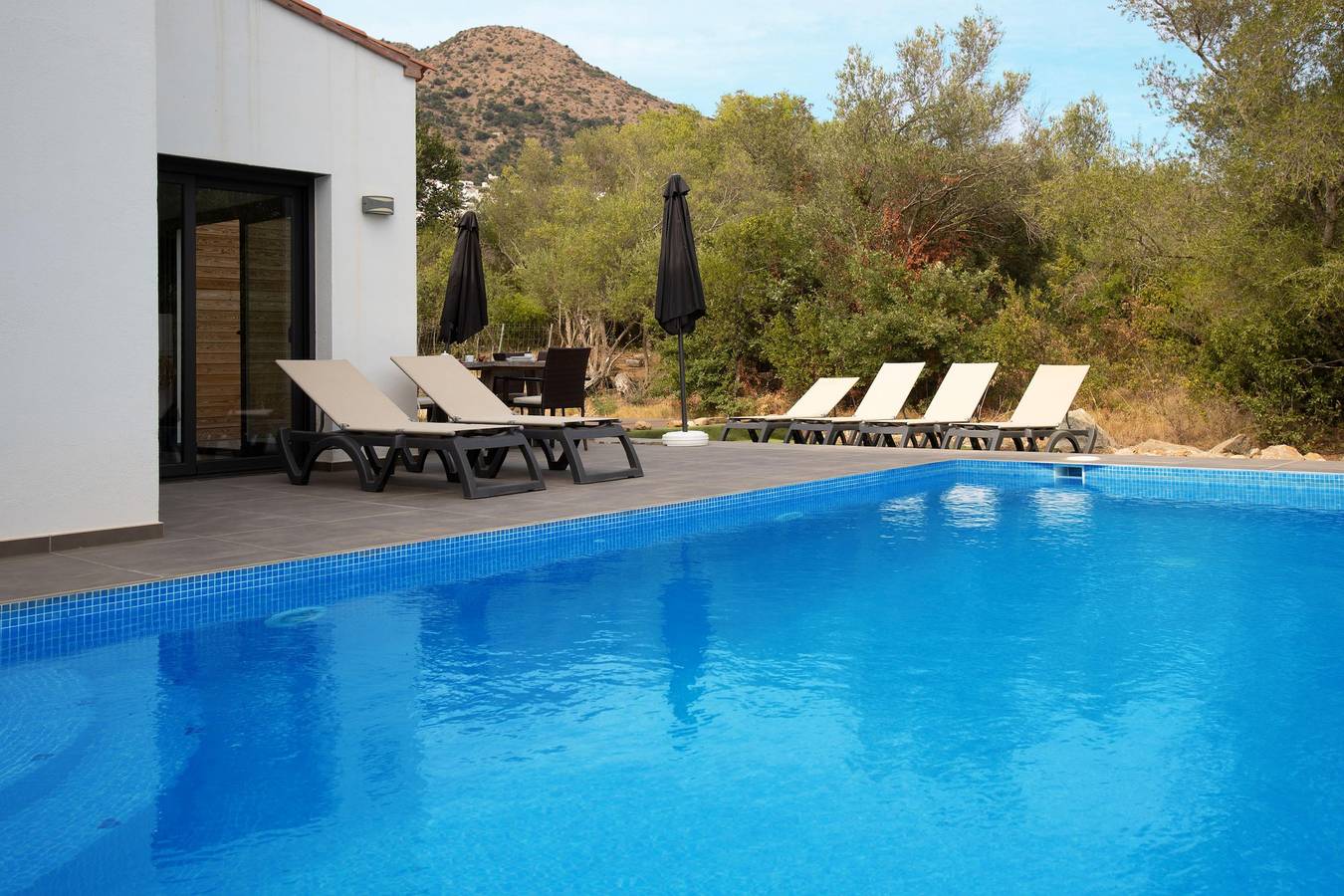 Villa de alquiler en Mas Busca, Roses, Costa Brava: Espaciosa villa con piscina privada, ideal para familias, a 3 km de la playa de Roses. in El Mas Boscá, Roses