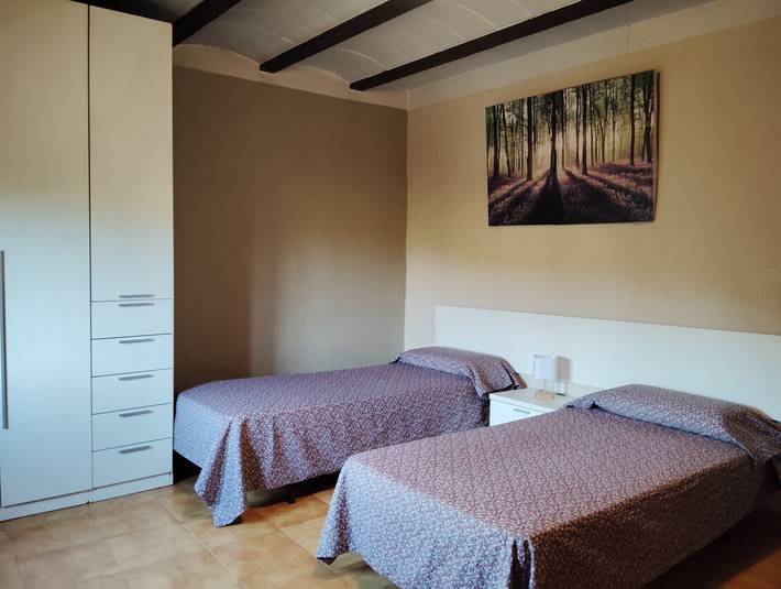 Casa rural para 21 personas, con jardín, Se admiten mascotas en Alt Empordà - 3