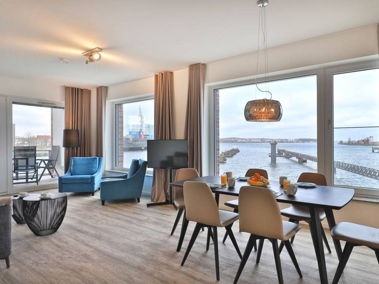 Ganze Ferienwohnung, Hafenspitze App. 01 in Wismar, Mecklenburgische Ostseeküste