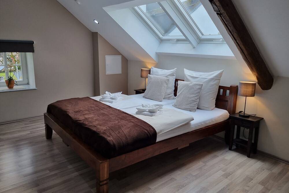 Eifel Dream Landhaus mit privatem Außenwhirlpool und Außen-Sauna in Plütscheid, Eifelkreis Bitburg-Prüm