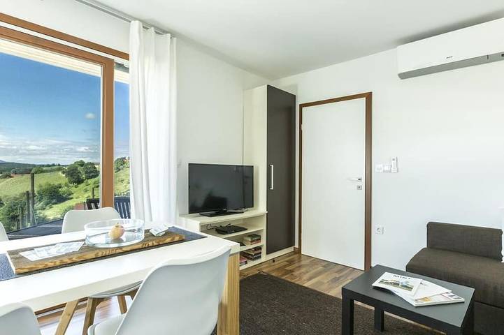 Ferienhaus für 2 Personen, mit Terrasse und Garten sowie Sauna und Whirlpool