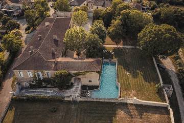 Château pour 14 personnes, avec jardin dans le Gers