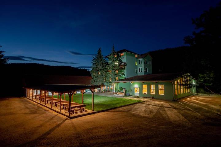 Ferienanlage für 3 Personen, mit Ausblick und Garten sowie Pool und Sauna in Ungarn