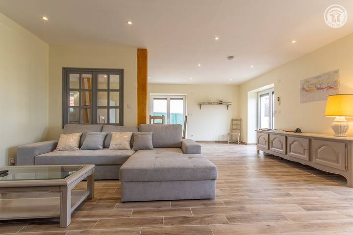 Gîte pour 8 personnes, avec terrasse et jardin dans Saône-et-Loire - 3