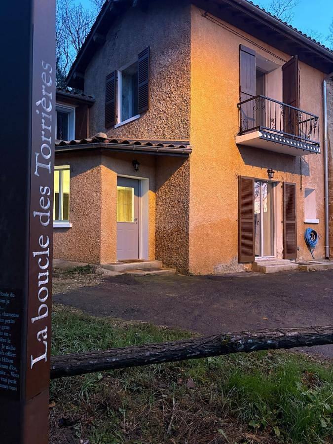 Gîte pour 2 personnes, avec vue, animaux acceptés à Neuville-sur-Saône - 3