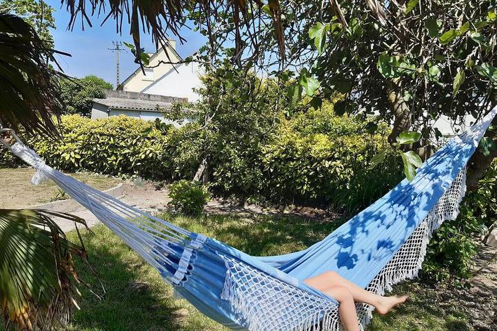 Location de vacances pour 12 personnes, avec terrasse et jardin dans Les Hospitaux (Erquy)