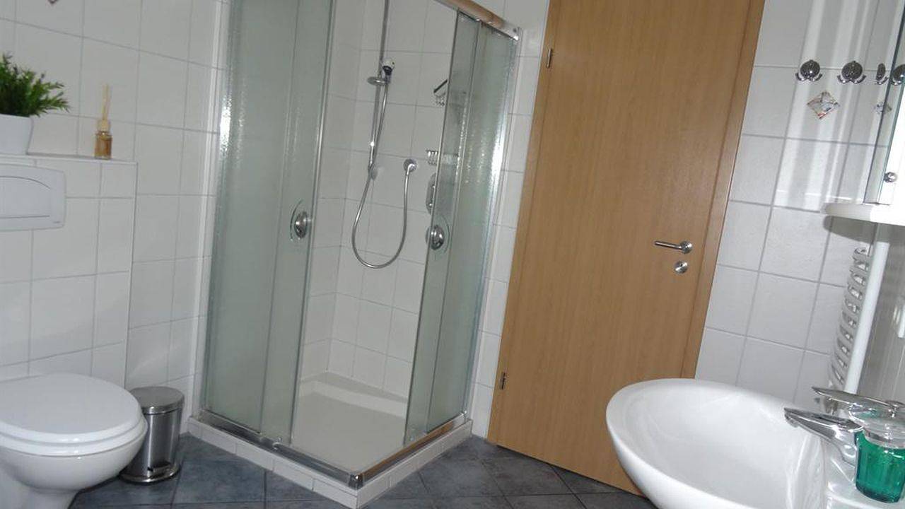 Ganze Ferienwohnung, Ferienwohnung für 4 Personen (90 m²) in Westerstede in Westerstede, Ammerland