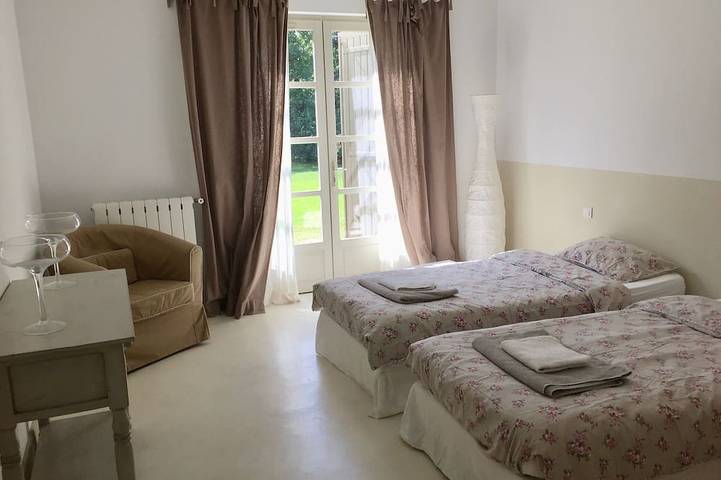 Location de vacances pour 12 personnes, avec jardin dans Place aux Herbes - 3