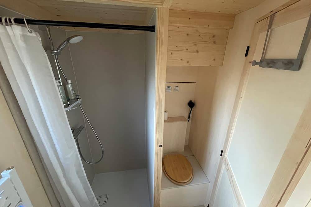 Julie and Nicolas' Tiny House in Avanton, Vienne