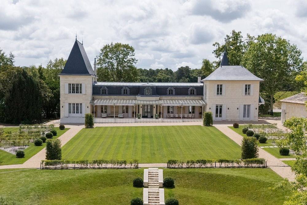 Château exceptionnel - au cœur de la campagne viticole in Saint-Seurin-sur-l'Isle, Région de Libourne