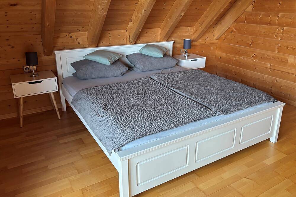 Ganze Wohnung, Ruhige Ferienwohnung 'Weideblick' mitten in der Natur in Schluchsee-Blasiwald in Blasiwald (Schluchsee), Schluchsee