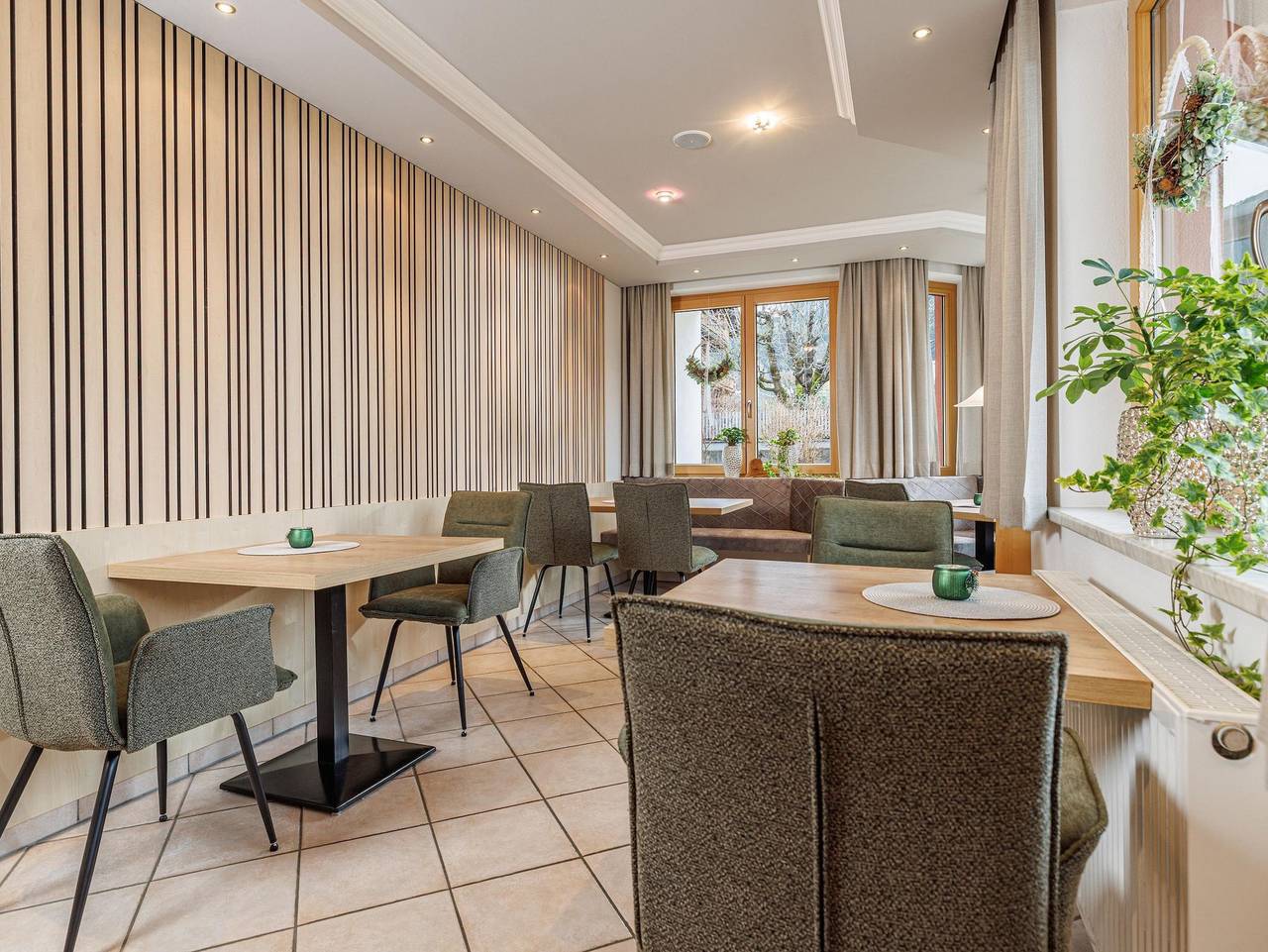 Pension Alpina - Doppelzimmer Wellness bis 3 Personen in Reith im Alpbachtal, Kaisergebirge