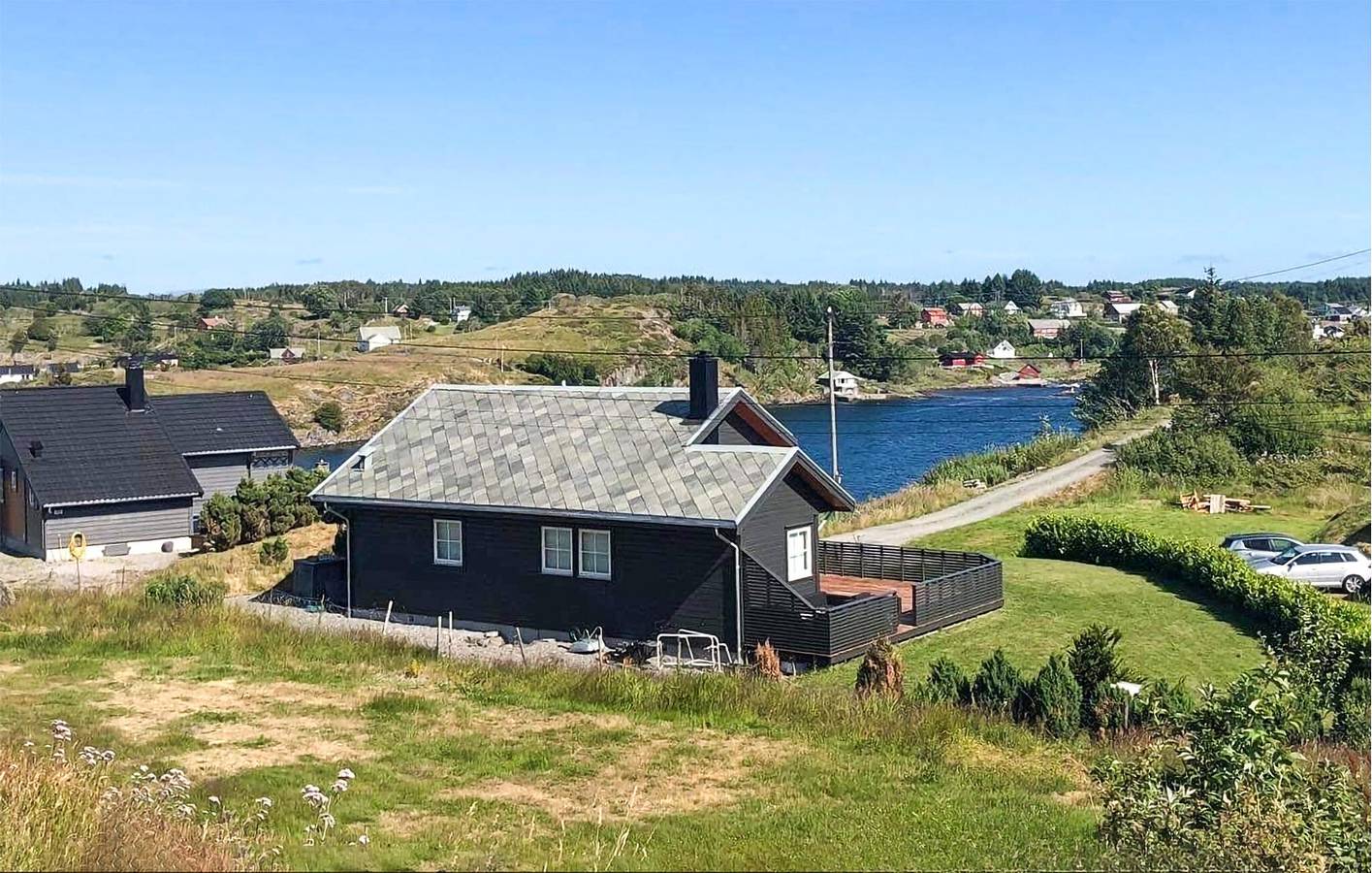 Ferienhaus für 8 Personen mit Terrasse in Radøy