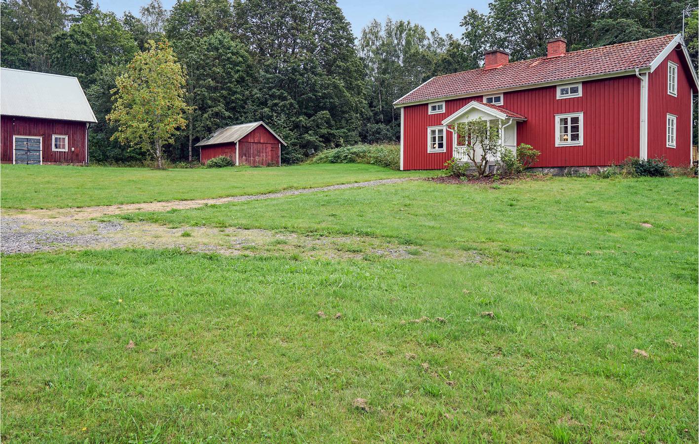 Hus för 8 Personer, med terass och trädgård