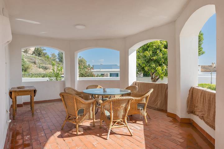 Apartamento entero, Apartamento 'Villa Martinez Apartamento 1' con vistas al mar, Wi-Fi y aire acondicionado. in Salobreña, Costa Tropical