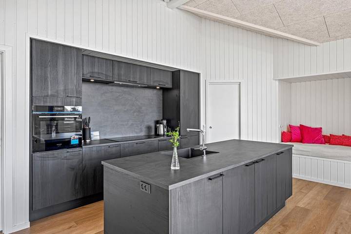 Villa für 10 Personen, mit Sauna und Ausblick sowie Balkon/Terrasse, mit Haustier in Biikebrennen - 3