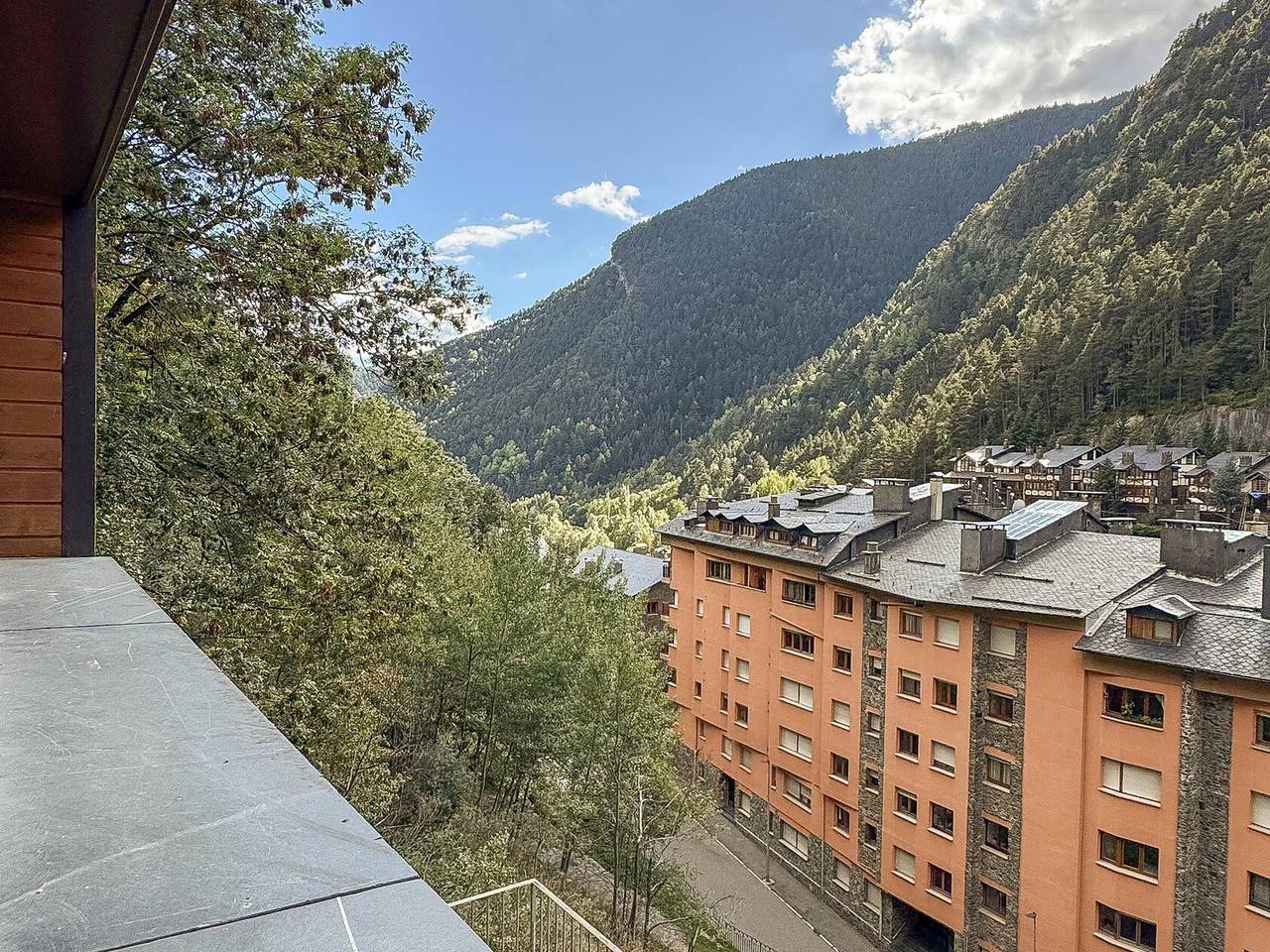 Ganze Wohnung, Modernes Apartment, 5 Pers, 2 Schlafzimmer, Mit Parkplatz in Pal Arinsal