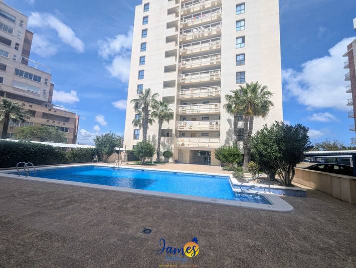 Apartment for 4 people, with balcony/terrace and pool, child-friendly in Mar Azul Torrevieja