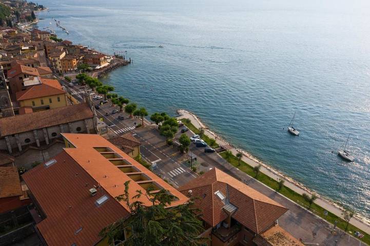 Hôtel pour 3 personnes, avec vue ainsi que vue sur le lac et jardin