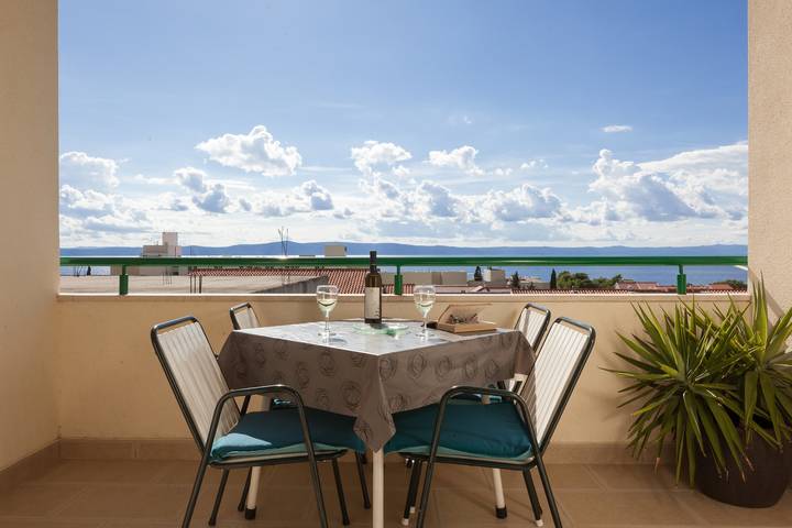 Ferienwohnung für 4 Personen, mit Balkon/Terrasse in Tucepi