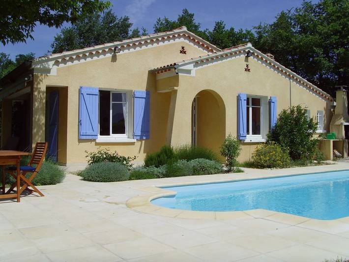 Villa pour 6 personnes, avec jardin ainsi que piscine et terrasse