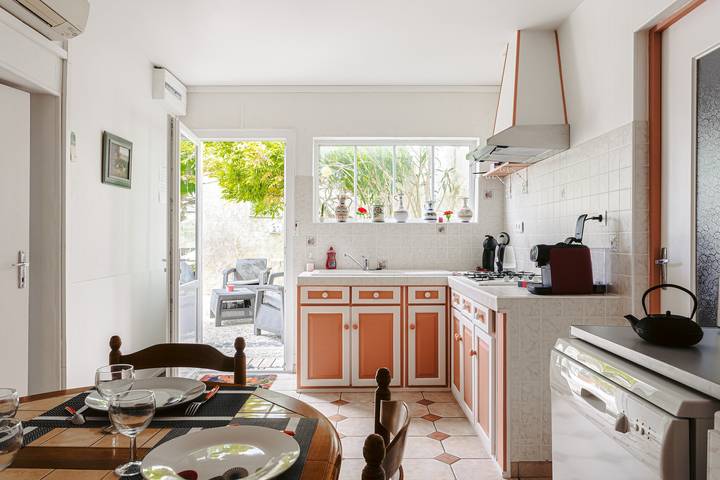Ferienhaus 'Gîte Les Cigognes' mit Gemeinschaftspool, Wlan und Klimaanlage in Marennes, Côte de Beauté