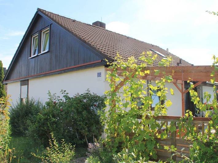 Ferienhaus für 12 Personen, mit Balkon und Terrasse