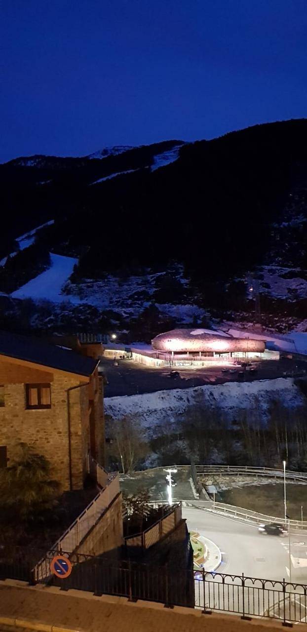 Apartamento entero, Apartamento de vacaciones para 4 personas con balcón in El Tarter, Grandvalira