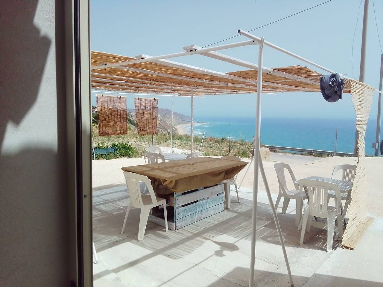 Room 'Vista Mare 3' with Shared Terrace, Wi-Fi and Air Conditioning in Siculiana, Agrigento Province