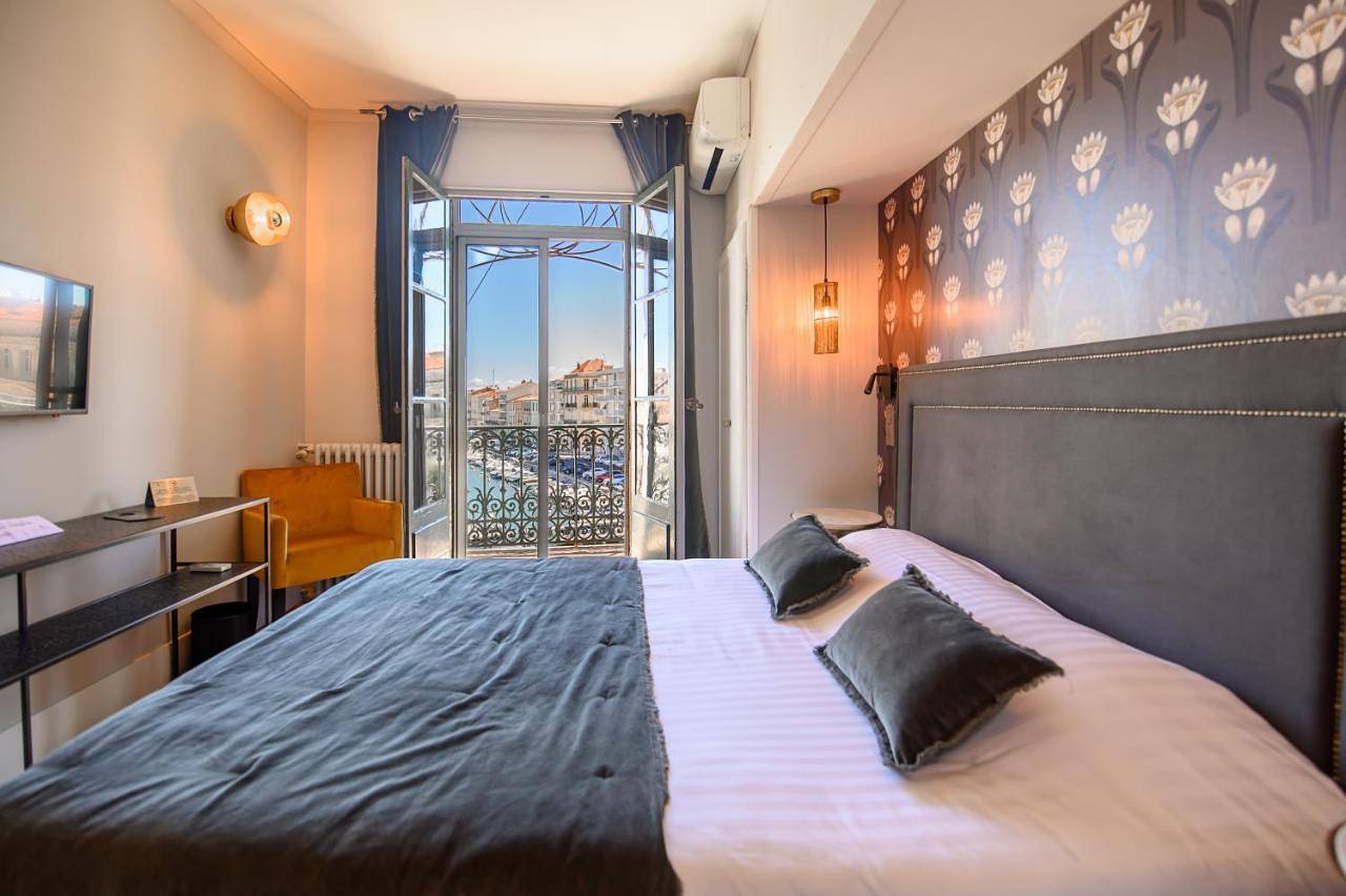 Le Grand Hotel in Sète, Côte méditerranéenne (France)