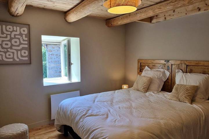 Gîte pour 12 personnes, avec jardin à Usson-en-Forez - 3