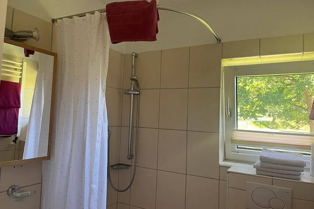 Ganze Wohnung, Ferienwohnung \"Seeblick\" (42 qm) in Elkeringhausen, Winterberg