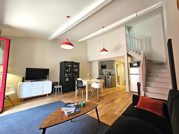 Gîte pour 4 personnes, avec jardin à Charbonnières-les-Bains - 3
