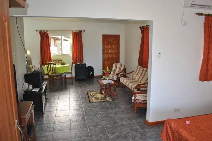 Maison d’hôte pour 2 personnes, avec terrasse, animaux acceptés dans Mahé - 4