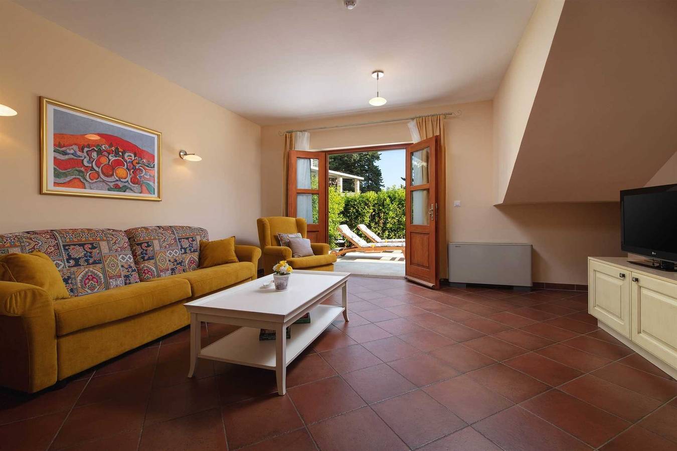 Villa Liza with private pool near the beach in Majerovica, Hvar City