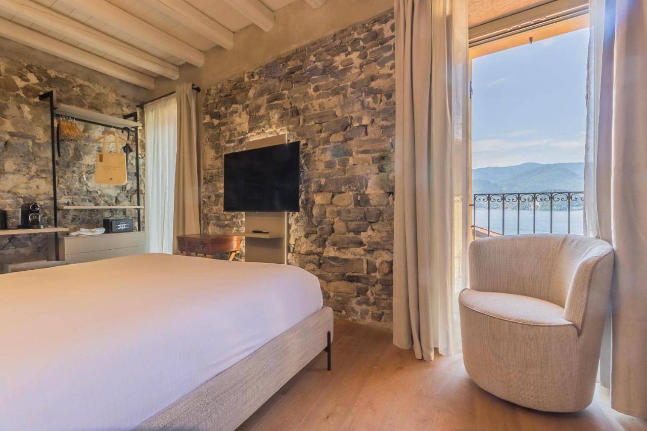 La Corte Del Lario - Contrada Scoscesa in Varenna, Comune di Varenna
