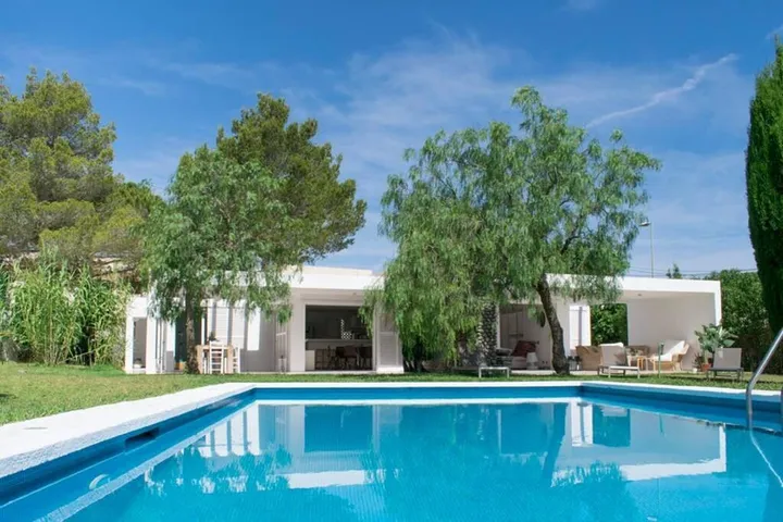 Villa pour 8 personnes, avec piscine - 1