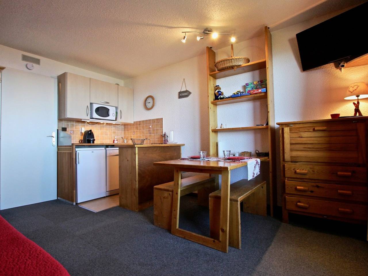 Studio entier, Studio cabine 21m² avec parking privé, 10ème étage Charmousse in Chamrousse, Parc national des Écrins