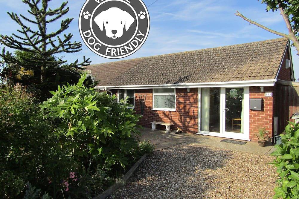 50 meters from miles of dog friendly beach in Sutton on Sea, Lincolnshire