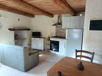 Gîte pour 2 personnes, avec vue et balcon à Stroppo