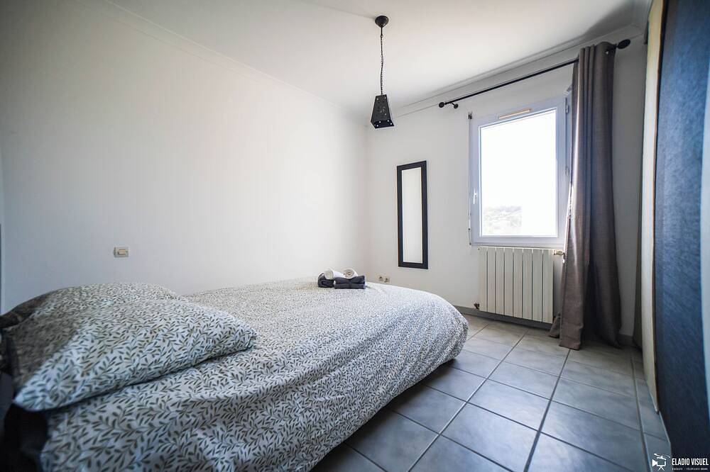 Villa in Poulx, Nimes region