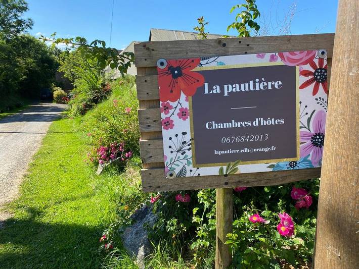Chambre d’hôte pour 2 personnes, avec jardin ainsi que vue et piscine dans la Manche - 3
