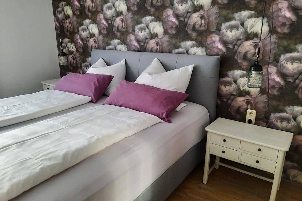 Ganze Wohnung, \"Am Apfelbaum\" Ferienwohnung. Eine Ruheoase umgeben von einem Gartenparadies. in Müden (Örtze), Faßberg