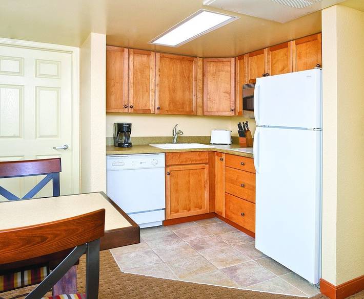 Hotel for 6 people, with hot tub and pool in Alberta