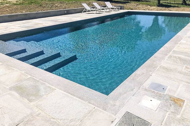 Ferienhaus für 4 Personen, mit Pool und Garten