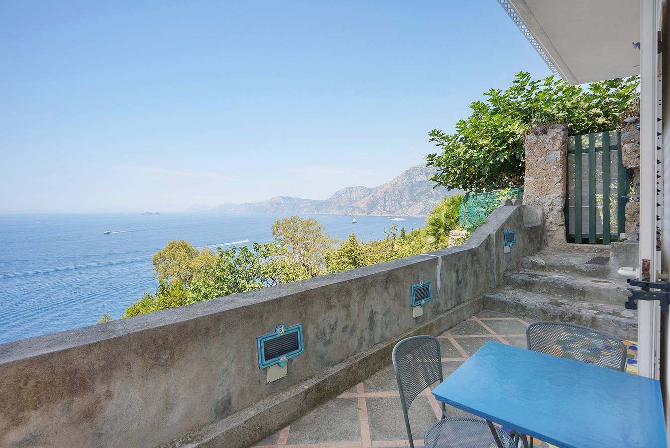 Entire apartment, Apartment 'Il Geco Praiano' with Sea View, Wi-Fi and Air Conditioning in Vettica Maggiore, Praiano