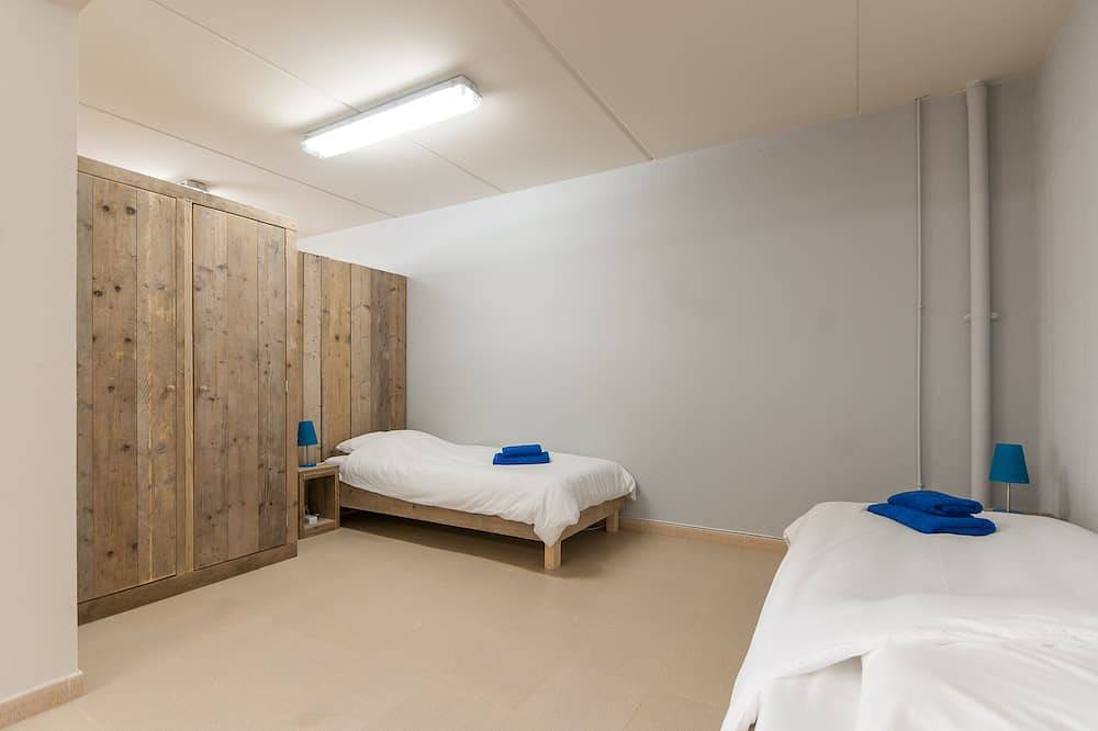 Villa de lujo con piscina privada, 10 + 4 personas, vista al mar, sin barreras in Supermaresme, San Andrés de Llavaneras